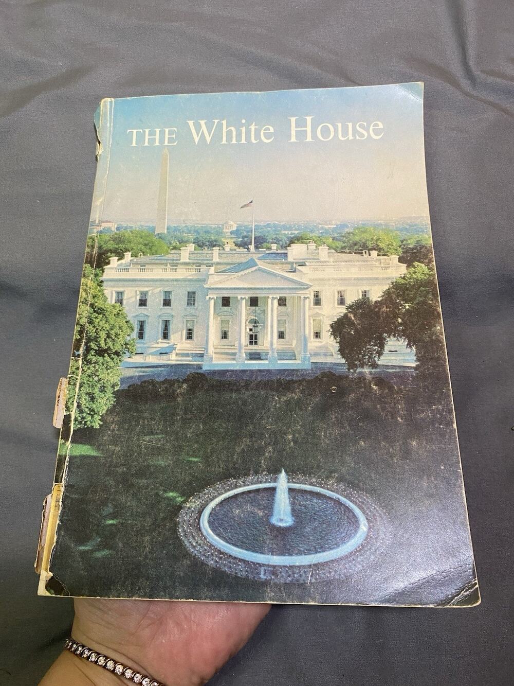 Vintage 1962 The White House Book